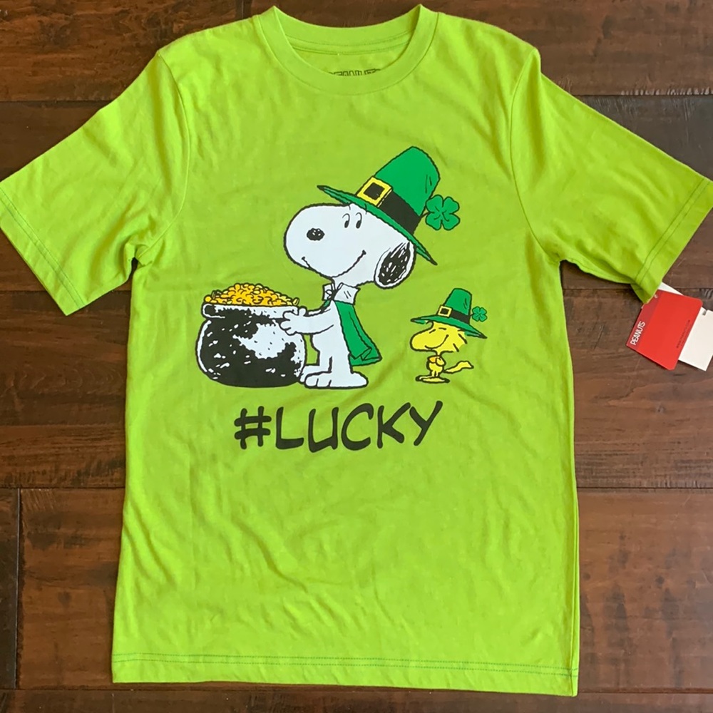 SOLD-Peanuts Snoopy #Lucky shirt